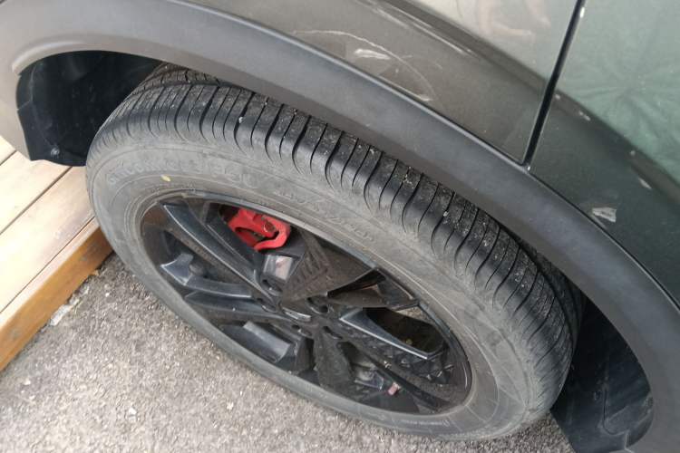 Used Geely Auto Coolray 2022 Bin Yue COOL 1.5TD DCT Ignite Edition Right Rear Wheel Hub
