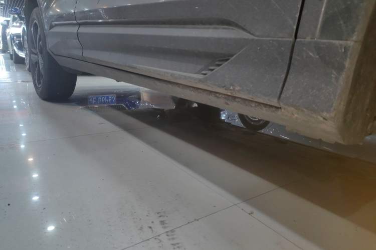 Used Geely Auto Coolray 2022 Bin Yue COOL 1.5TD DCT Ignite Edition Right Side Sill