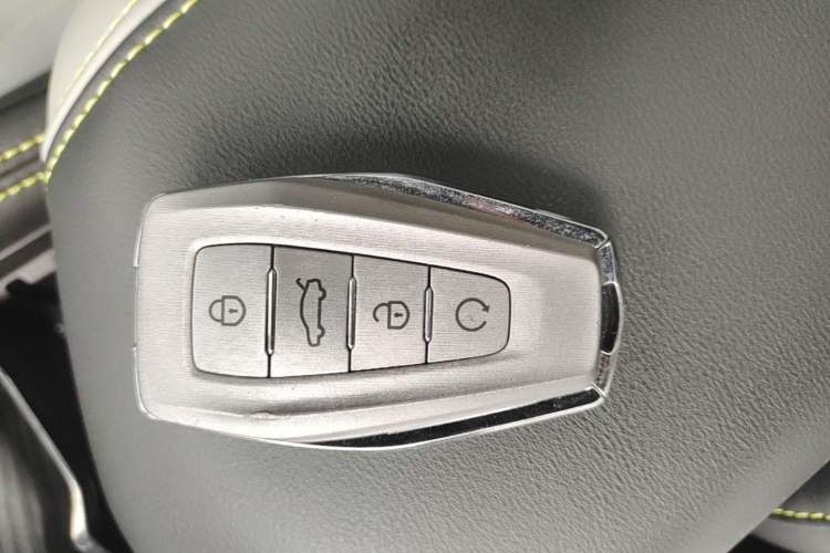 Used Geely Auto Coolray 2022 Bin Yue COOL 1.5TD DCT Ignite Edition Vehicle Key