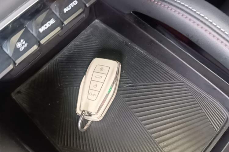 Used Geely Auto Coolray 2022 Bin Yue COOL 1.5TD DCT Hot Engine Edition Vehicle Key