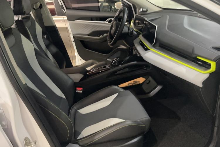 Used Geely Auto Coolray 2022 Bin Yue COOL 1.5TD DCT Battle Edition Interior 3
