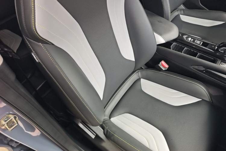 Used Geely Auto Coolray 2022 Bin Yue COOL 1.5TD DCT Ignite Edition Right Front Seat