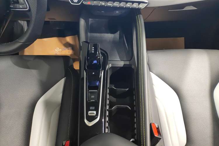 Used Geely Auto Coolray 2022 Bin Yue COOL 1.5TD DCT Ignite Edition Gear Lever