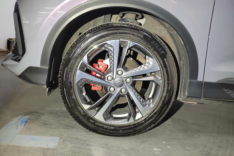 Used Geely Auto Coolray 2022 Bin Yue COOL 1.5TD DCT Ignite Edition Right Front Wheel Hub