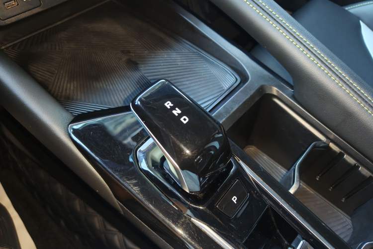 Used Geely Auto Coolray 2022 Bin Yue COOL 1.5TD DCT Ignite Edition Gear Lever