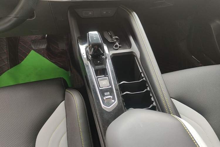 Used Geely Auto Coolray 2022 Bin Yue COOL 1.5TD DCT Hot Engine Edition Gear Lever