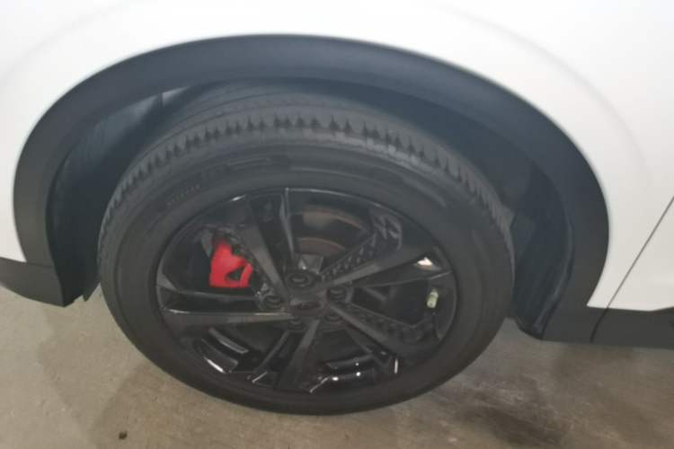 Used Geely Auto Coolray 2022 Bin Yue COOL 1.5TD DCT Hot Engine Edition Left Front Wheel Hub
