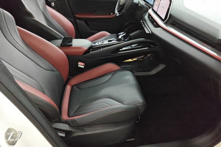 Used Geely Auto Coolray 2022 Bin Yue COOL 1.5TD DCT Ignite Edition Right Front Seat