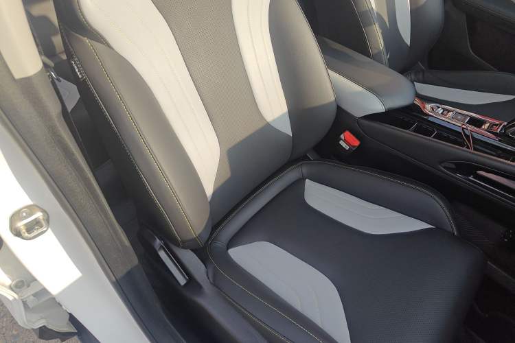 Used Geely Auto Coolray 2022 Bin Yue COOL 1.5TD DCT Hot Engine Edition Right Front Seat