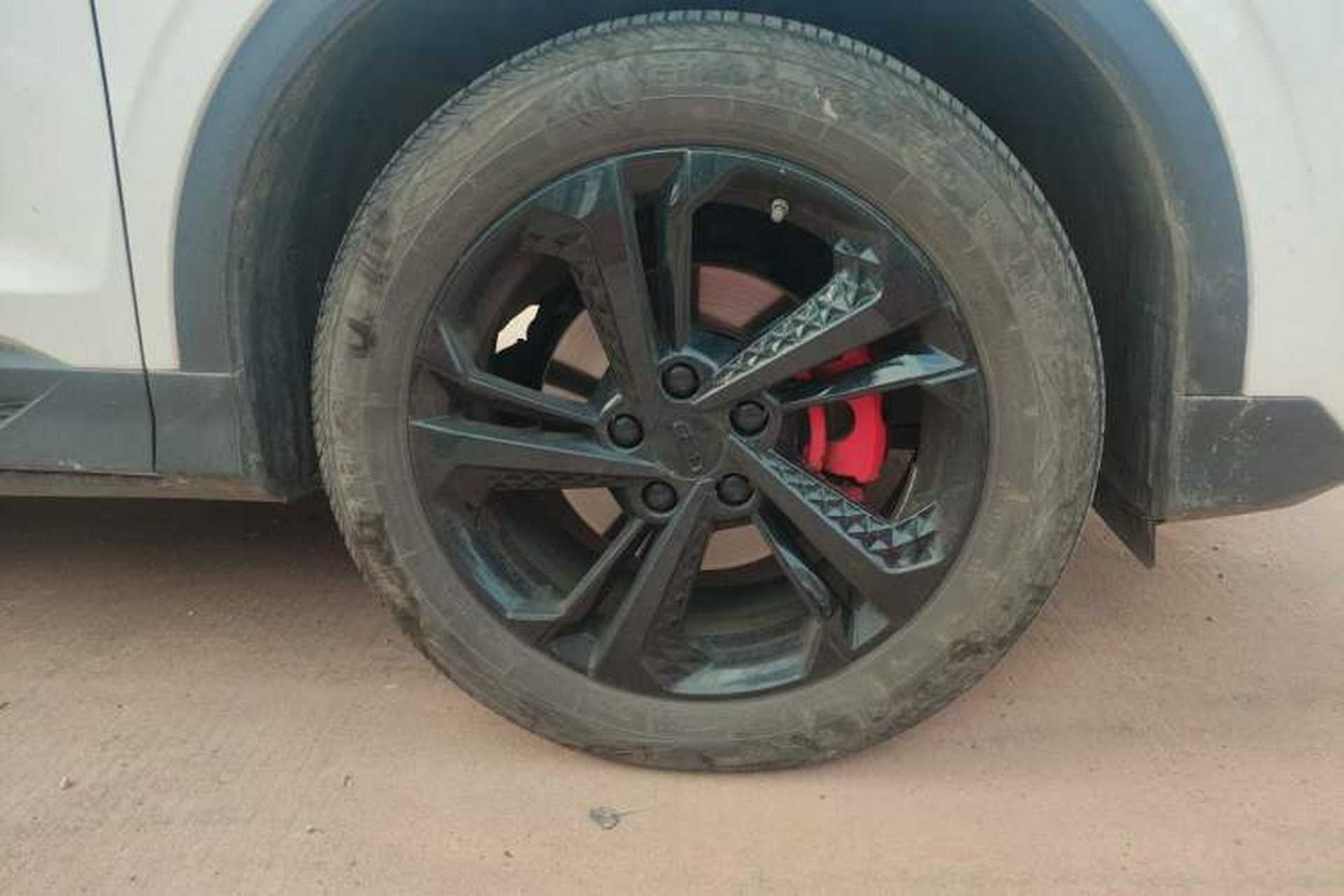 Used Geely Auto Coolray 2022 Bin Yue COOL 1.5TD DCT Ignite Edition Right Front Wheel Hub