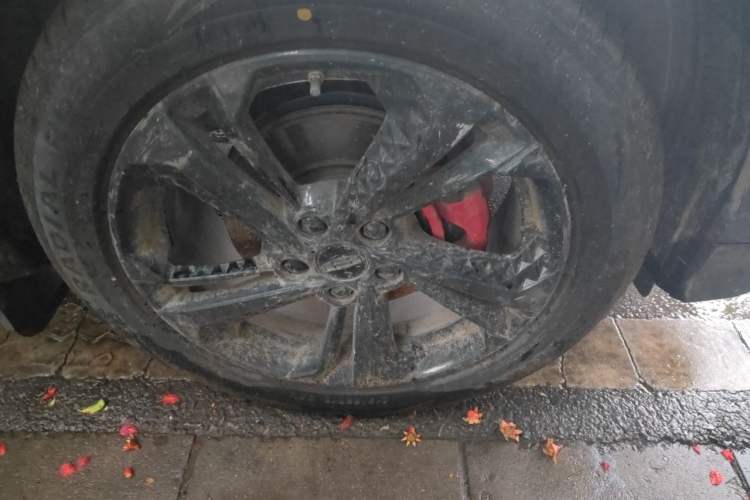 Used Geely Auto Coolray 2022 Bin Yue COOL 1.5TD DCT Hot Engine Edition Right Front Wheel Hub