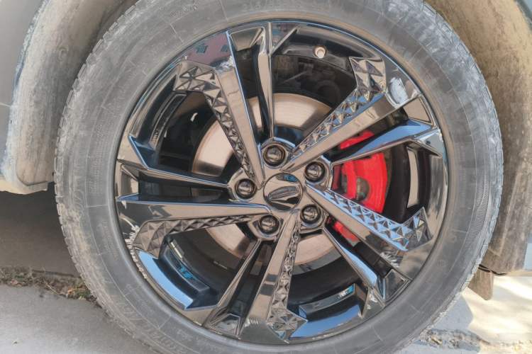 Used Geely Auto Coolray 2022 Bin Yue COOL 1.5TD DCT Ignite Edition Right Front Wheel Hub