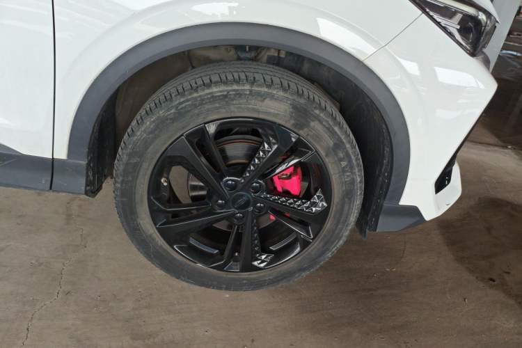 Used Geely Auto Coolray 2022 Bin Yue COOL 1.5TD DCT Hot Engine Edition Right Front Wheel Hub