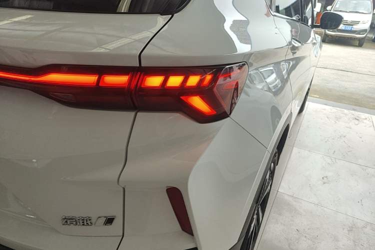 Used Geely Auto Coolray 2022 Bin Yue COOL 1.5TD DCT Hot Engine Edition Right Rear Taillight