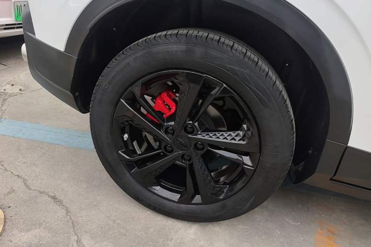 Used Geely Auto Coolray 2022 Bin Yue COOL 1.5TD DCT Ignite Edition Right Rear Wheel Hub
