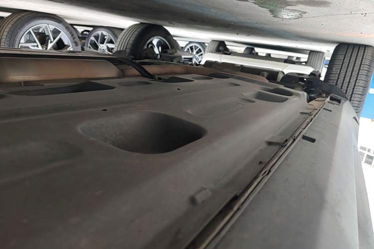 Used Geely Auto Coolray 2022 Bin Yue COOL 1.5TD DCT Ignite Edition Right Side Sill