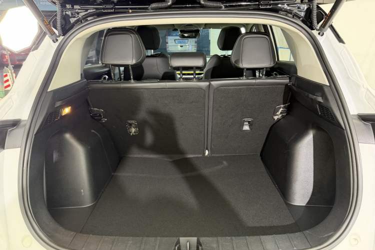 Used Geely Auto Coolray 2022 Bin Yue COOL 1.5TD DCT Ignite Edition Trunk