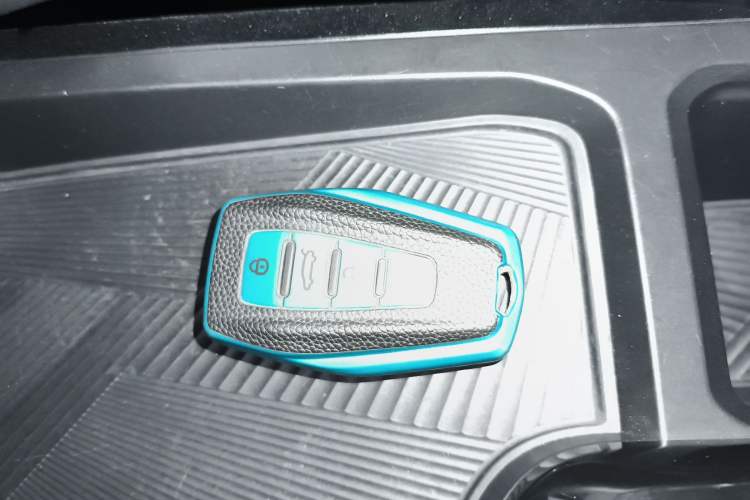 Used Geely Auto Coolray 2022 Bin Yue COOL 1.5TD DCT Hot Engine Edition Vehicle Key