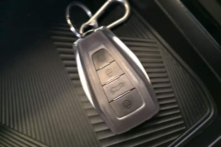 Used Geely Auto Coolray 2022 Bin Yue COOL 1.5TD DCT Hot Engine Edition Vehicle Key