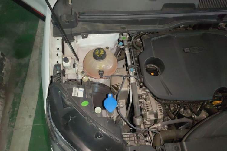 Used Geely Auto Coolray 2023 1.5T DCT Diamond Edition Engine Bay Right