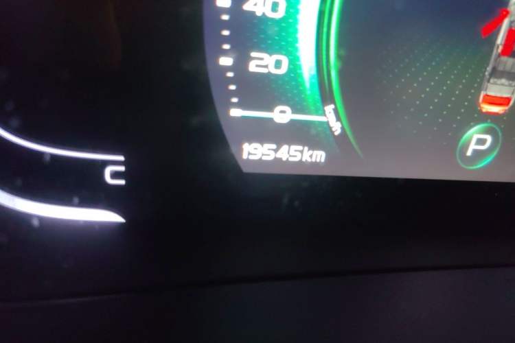 Used Geely Auto Coolray 2023 1.5T DCT Diamond Edition Odometer Close Up