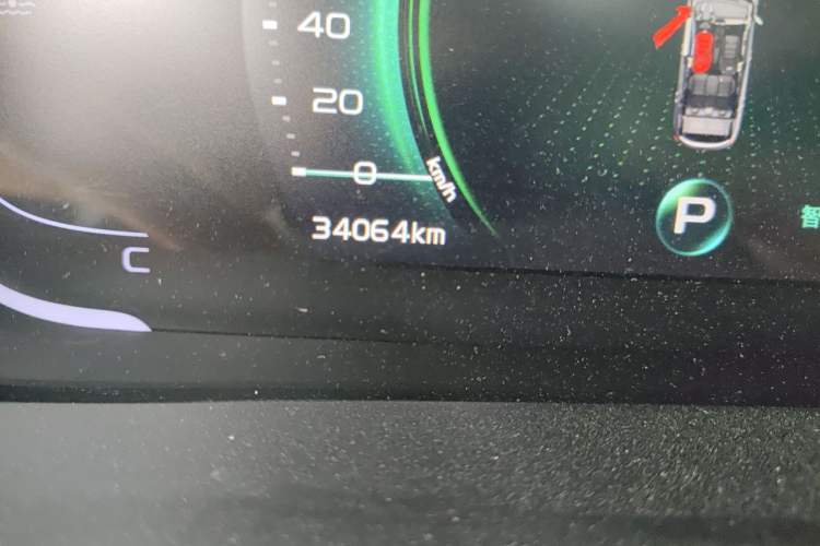 Used Geely Auto Coolray 2023 1.5T DCT Diamond Edition Odometer Close Up