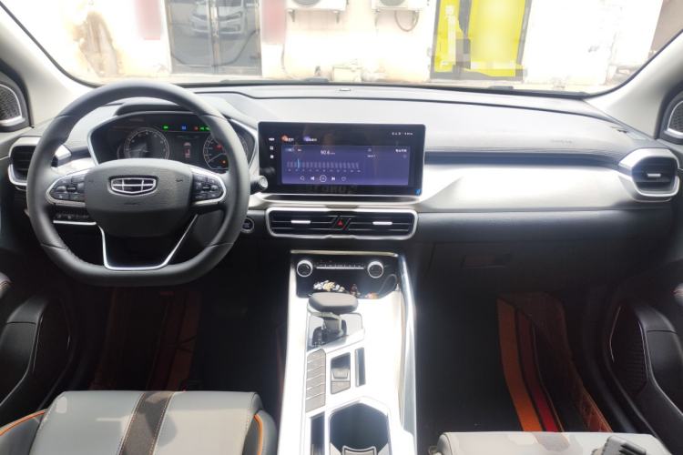 Used Geely Auto Coolray 2023 1.5T DCT Platinum Edition Center Console