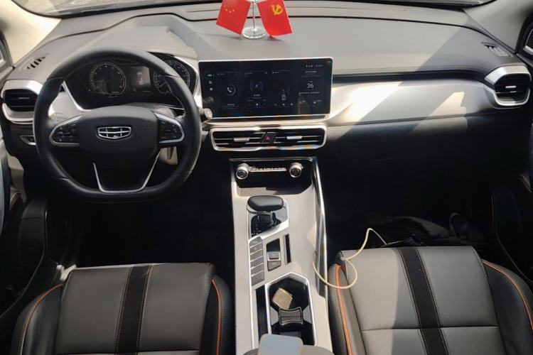 Used Geely Auto Coolray 2023 1.5T DCT Platinum Edition Center Console