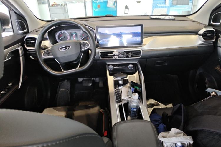Used Geely Auto Coolray 2023 1.5T DCT Platinum Edition Center Console