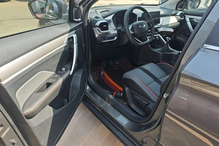 Used Geely Auto Coolray 2023 1.4T Manual Gold Edition Driver Seat