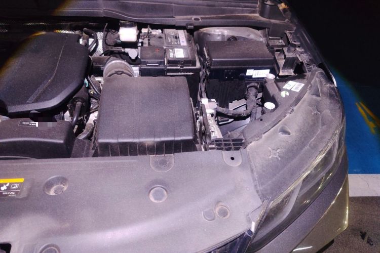 Used Geely Auto Coolray 2023 1.5T DCT Platinum Edition Engine Bay Left