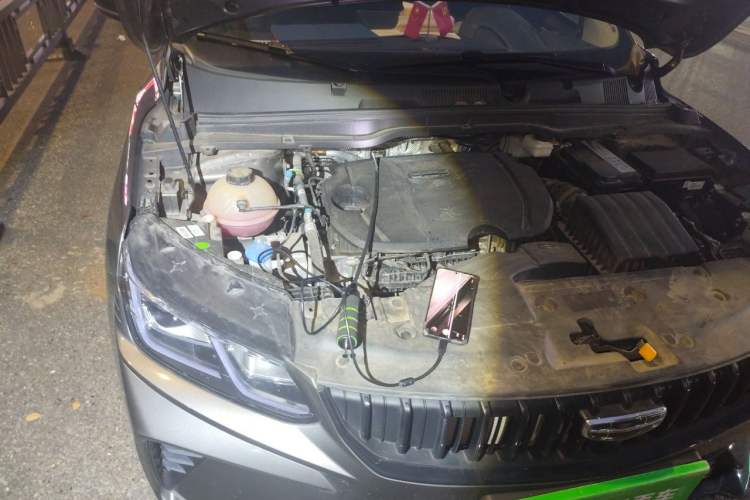Used Geely Auto Coolray 2023 1.5T DCT Platinum Edition Engine Bay Right