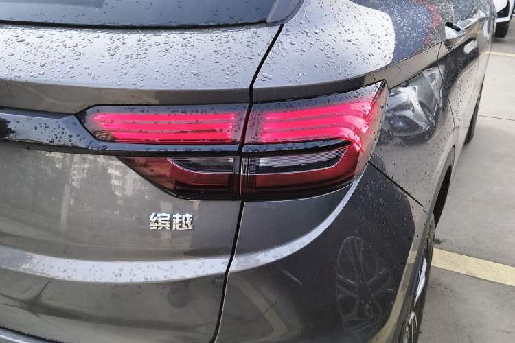 Used Geely Auto Coolray 2023 1.5T DCT Platinum Edition Exterior 3
