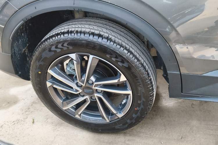 Used Geely Auto Coolray 2023 1.5T DCT Platinum Edition Exterior 5