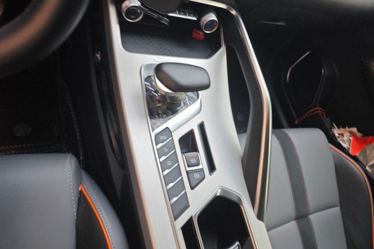 Used Geely Auto Coolray 2023 1.5T DCT Diamond Edition Gear Lever