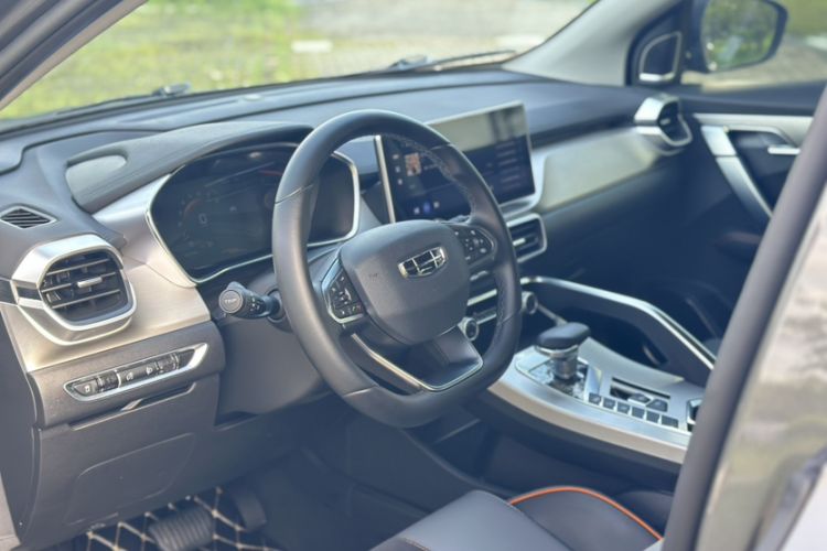 Used Geely Auto Coolray 2023 1.5T DCT Diamond Edition Interior 1