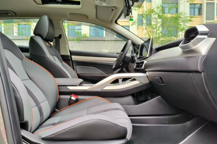Used Geely Auto Coolray 2023 1.5T DCT Platinum Edition Interior 2