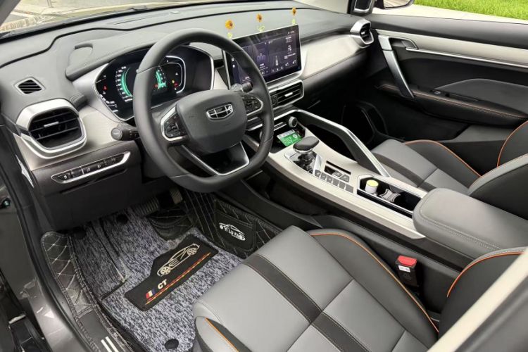 Used Geely Auto Coolray 2023 1.5T DCT Diamond Edition Interior 5