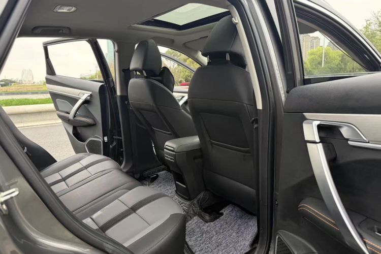 Used Geely Auto Coolray 2023 1.5T DCT Diamond Edition Interior 6