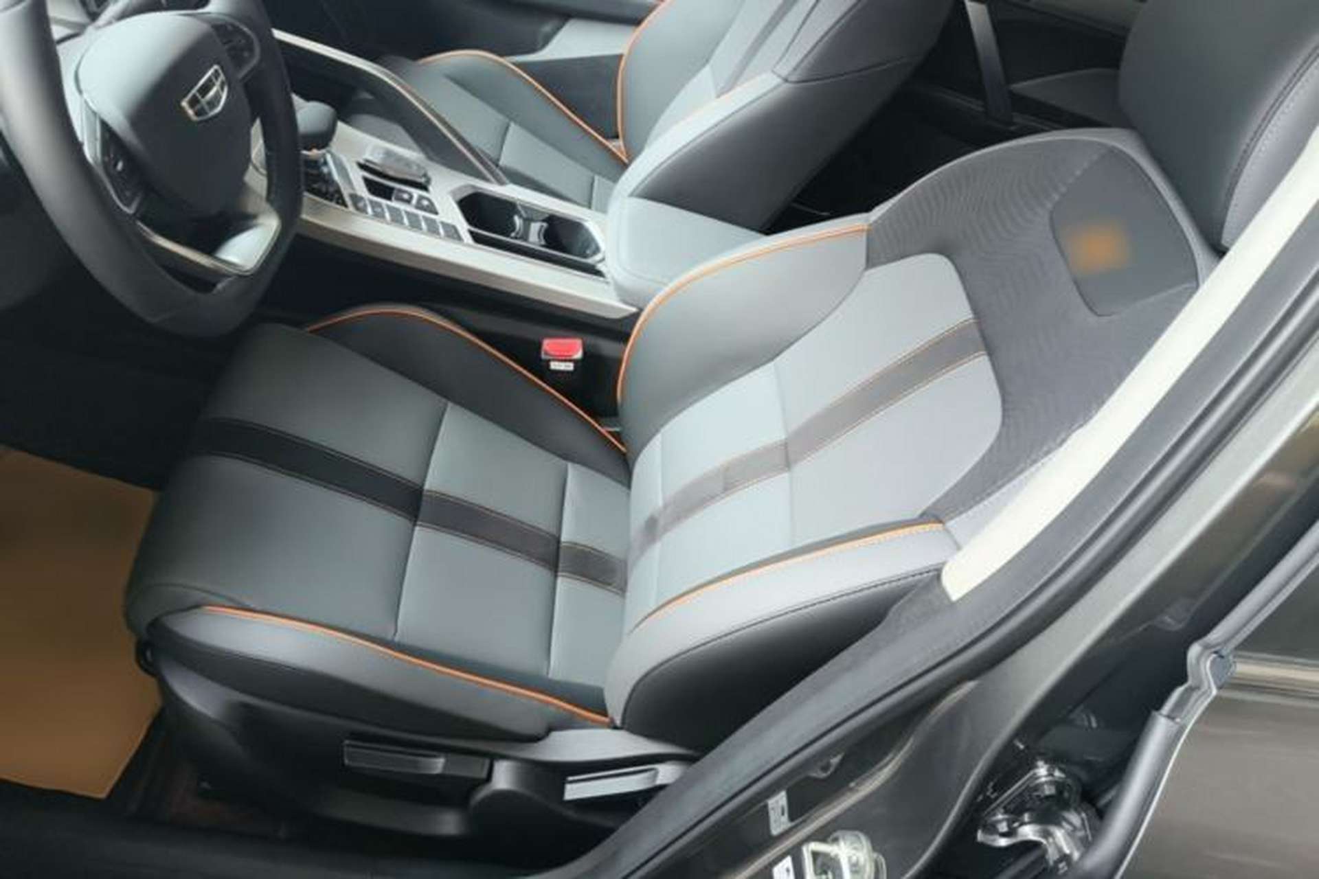 Used Geely Auto Coolray 2023 1.5T DCT Platinum Edition Left Front Seat