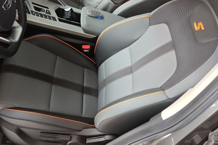 Used Geely Auto Coolray 2023 1.5T DCT Platinum Edition Left Front Seat