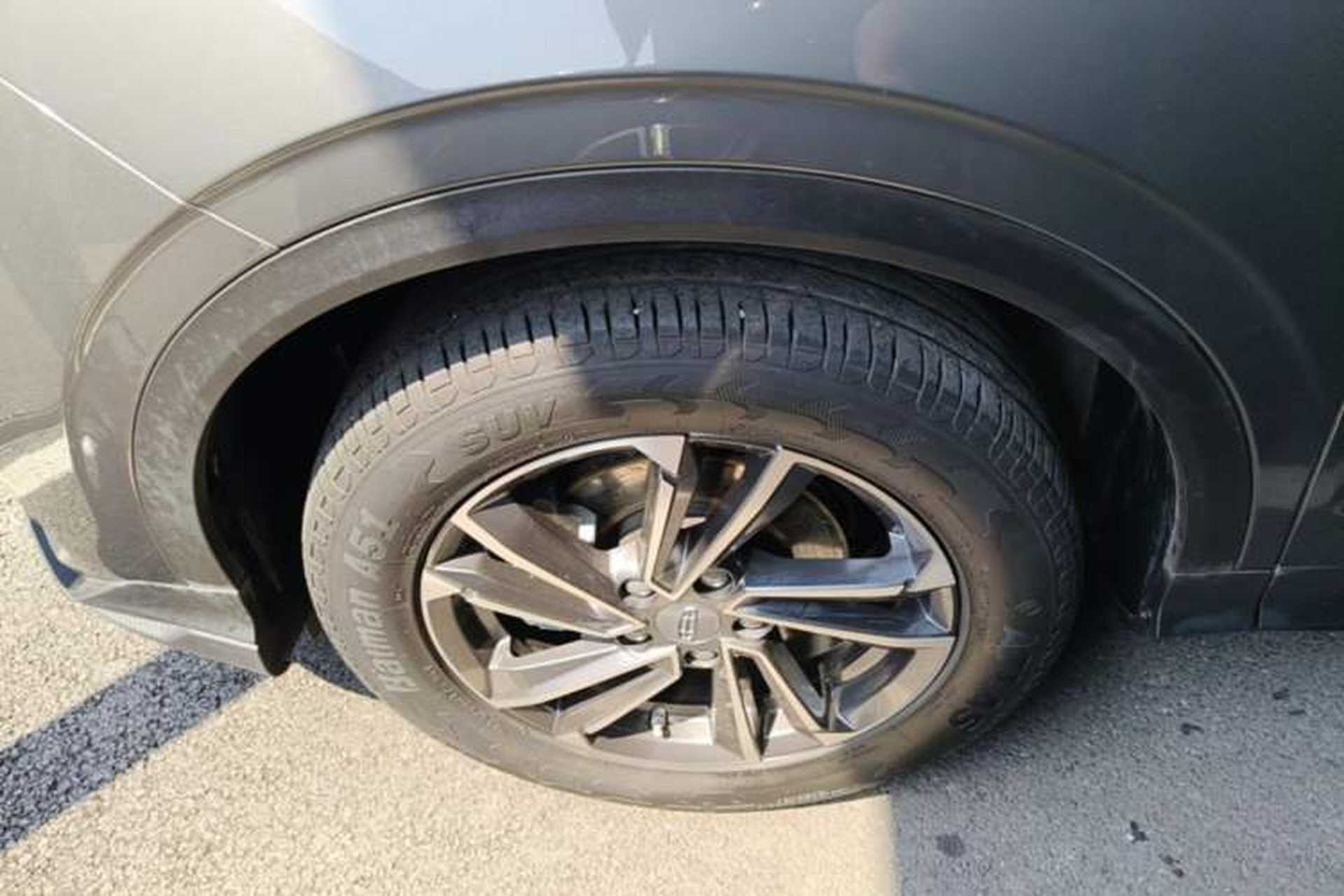 Used Geely Auto Coolray 2023 1.5T DCT Platinum Edition Left Front Wheel Hub