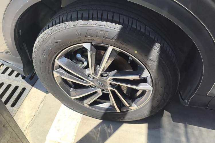 Used Geely Auto Coolray 2023 1.5T DCT Platinum Edition Left Front Wheel Hub