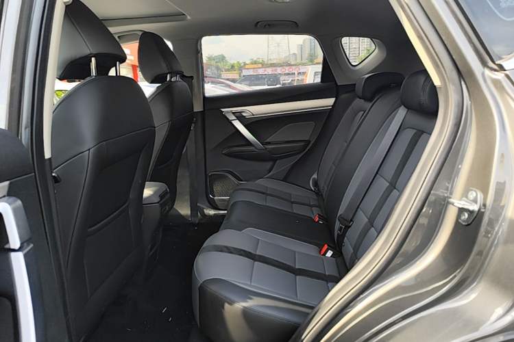 Used Geely Auto Coolray 2023 1.5T DCT Diamond Edition Left Rear Seat