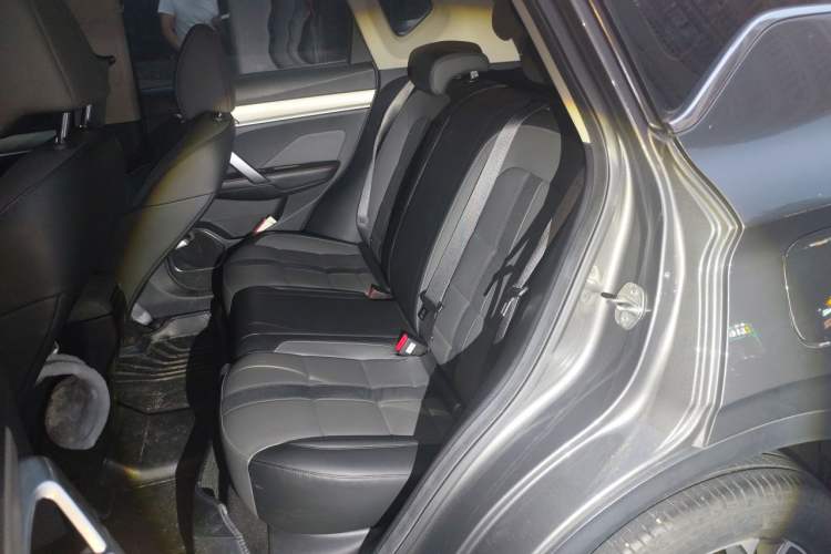 Used Geely Auto Coolray 2023 1.5T DCT Platinum Edition Left Rear Seat