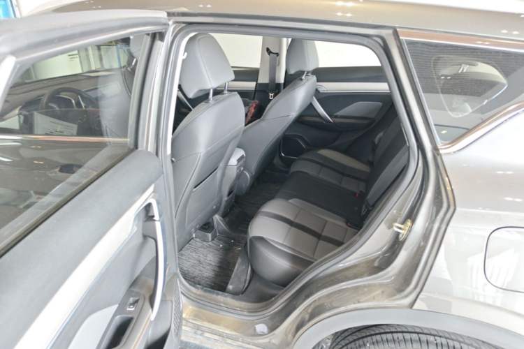 Used Geely Auto Coolray 2023 1.5T DCT Platinum Edition Left Rear Seat