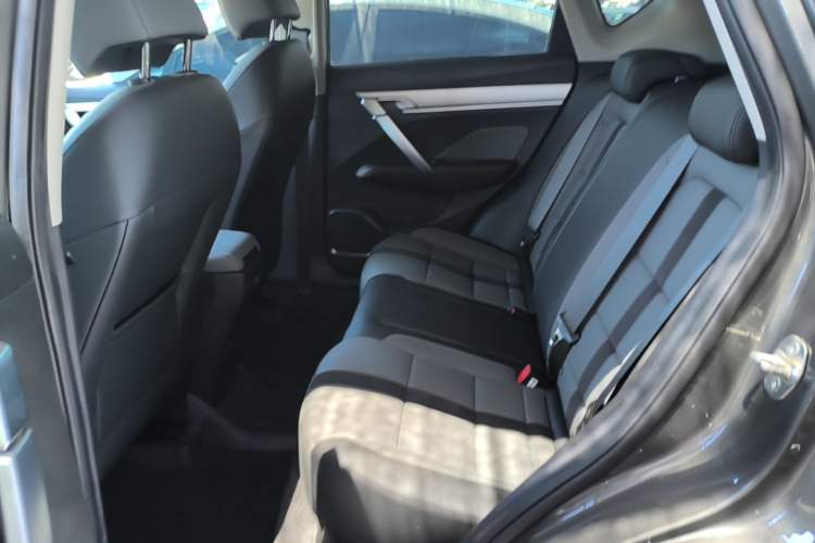 Used Geely Auto Coolray 2023 1.5T DCT Platinum Edition Left Rear Seat