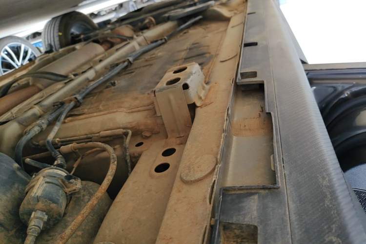 Used Geely Auto Coolray 2023 1.4T Manual Gold Edition Left Side Sill