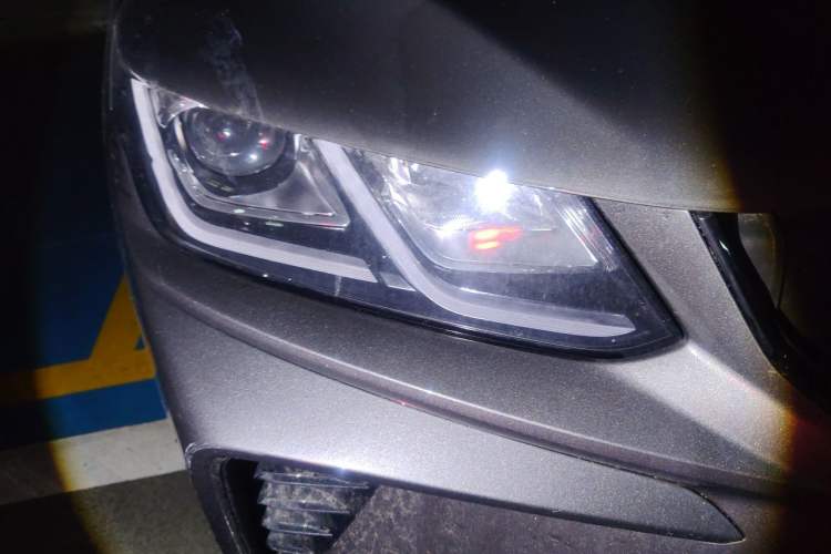 Used Geely Auto Coolray 2023 1.5T DCT Platinum Edition Right Front Headlight