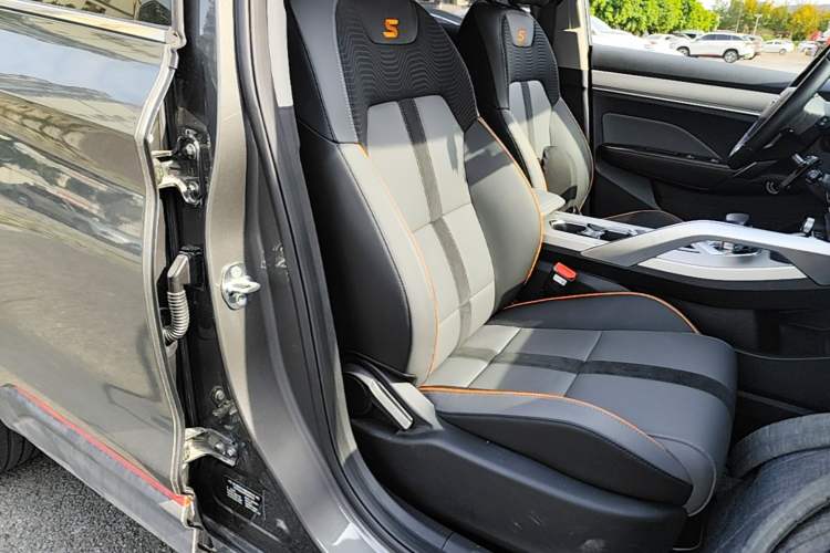 Used Geely Auto Coolray 2023 1.5T DCT Diamond Edition Right Front Seat